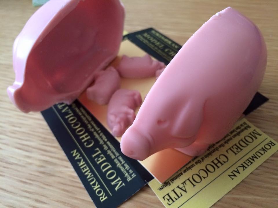 バレンタイン『鹿鳴館』豚チョコレートの子豚たちが可愛すぎて食べれない！