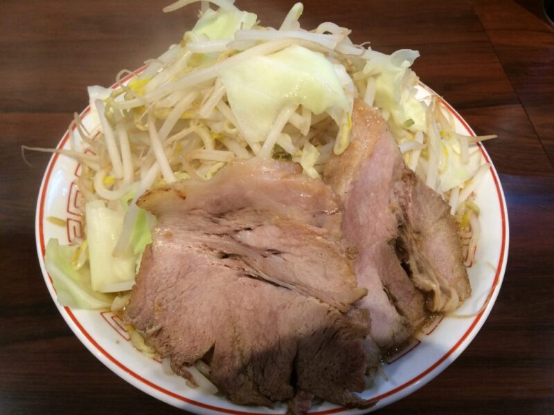 岡山下石井『加藤商店』つけ麺大勝軒直伝の野菜マシマシ二郎系ラーメン！？