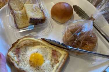 倉敷中庄『パンの店キャリコ』キッシュとタルタルエビカツサンドイッチ！