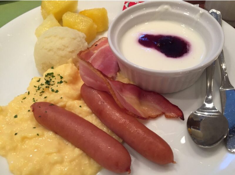 東京品川プリンスホテルそばの品川東武ホテルの朝食バイキングで食べ放題！