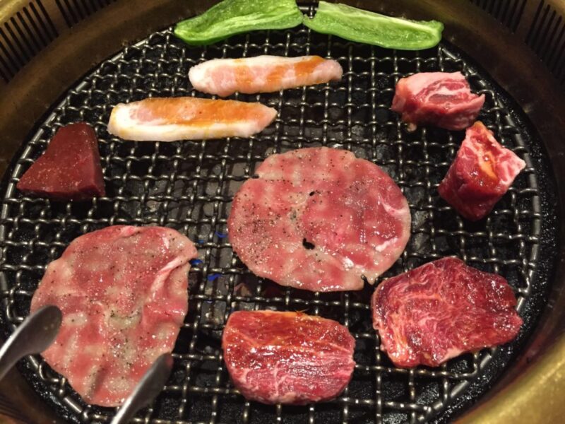 『焼肉どんどん亭』焼肉食べ放題オーダーバイキングはメニューいっぱい！①