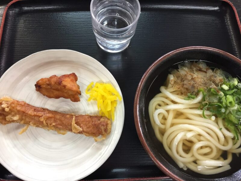 岡山セルフ『くうかいうどん今店』ギザギザカウンターの機能美は必見！