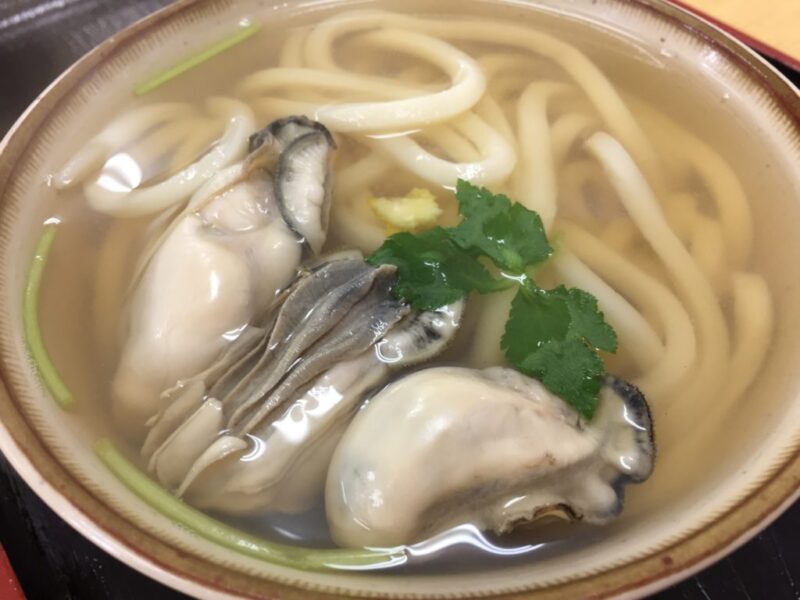 香川高松たも屋仕込み『ひさ枝』超豪華な牡蠣うどんに松茸うどんを替玉で！