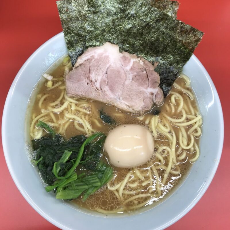 岡山早島『成瀬家』横浜家系ラーメンは海苔とチャーシューとほうれん草！