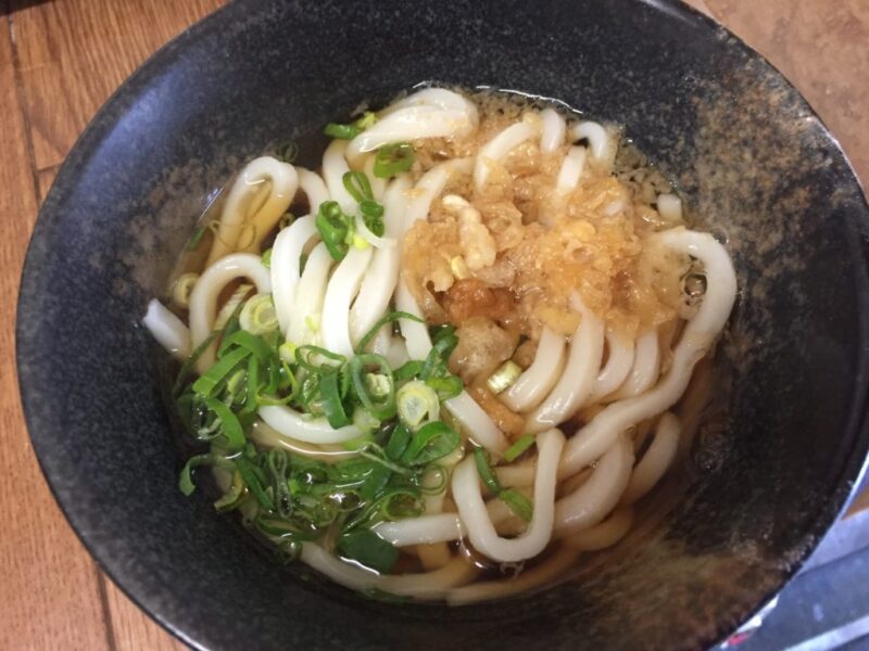 岡山東山『平木製麺所』早朝５時半から朝食モーニングうどんとラーメン！