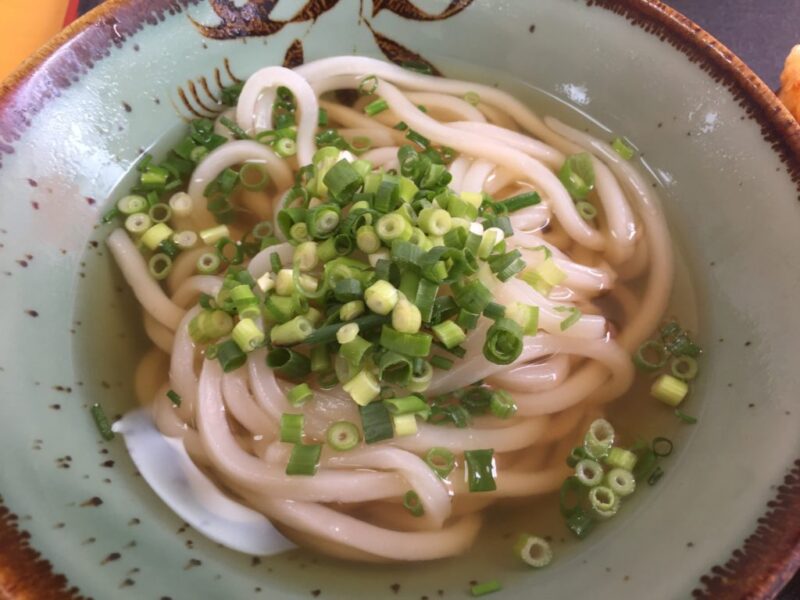 岡山津島セルフうどん『こころ亭』とり天かけうどんとお得な定食ランチ！