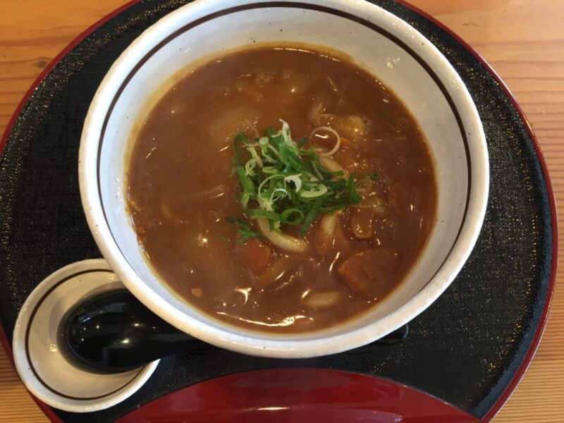 倉敷松島『うどん松もと』およべ仕込みのとり天カレーうどんと追い飯！