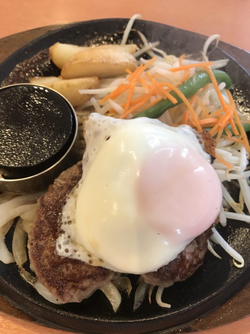 コスパ最強『肉のはせ川』ハンバーグ＆ステーキでご飯食べ放題ランチ！