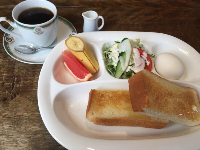 倉敷老松カフェ『山城軽食喫茶』パン＆ケーキで朝食モーニングセット！