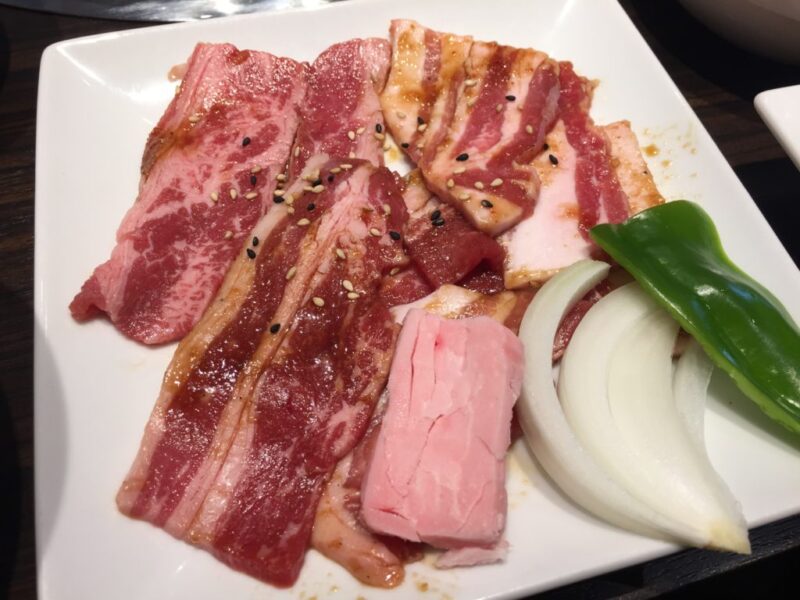 倉敷中島『焼肉しおつ』お得な牛カルビ焼肉ランチと鶏のから揚げ定食！