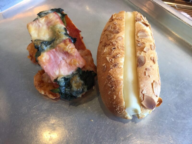 香川高松『ブーランジェリーパルフェ』ベーコンのタルティーヌとフランスパン