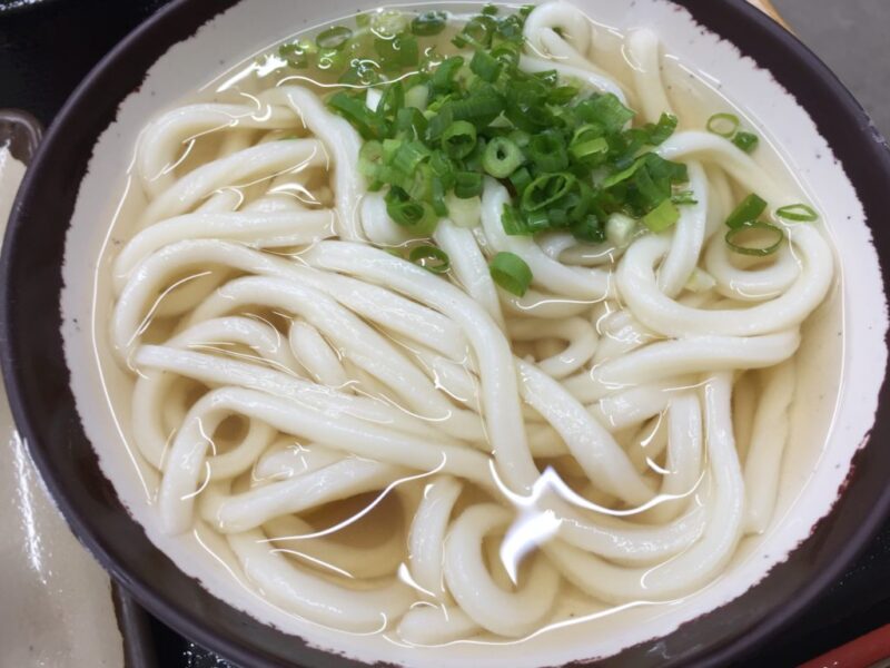 香川高松『上田製麺所』冬季限定しっぽくが美味しいセルフうどん店！