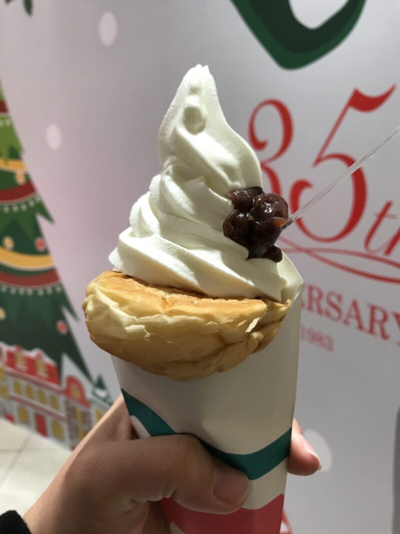 北海道新千歳空港『ジャージーブラウン』うしのつのソフトクリームパン！