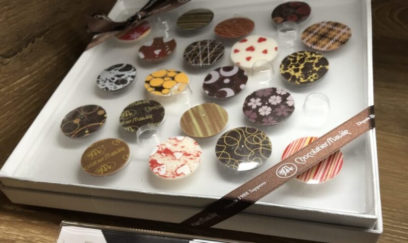 新千歳空港『ショコラティエマサール』チョコパンとチョコソフトクリーム！
