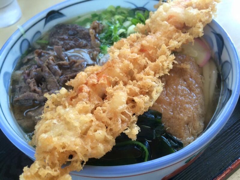 倉敷児島『いしはるうどん』ジュワーっと音がする揚げたて天ぷらうどん！