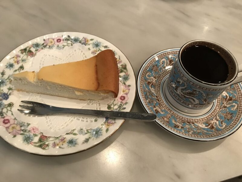 岡山オリエント美術館カフェ『イブリク』アラビックコーヒーとケーキ！