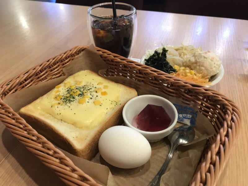 倉敷中庄『カフェ青山』サラダバーとフルーツタルトの朝食モーニング！