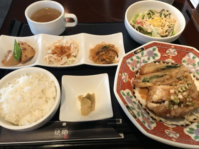 倉敷沖新町の中華料理『琥珀』本場のユーリンチーランチと冷やし担々麺！