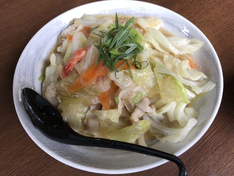 香川高松 國安うどん 名物のさぬき皿うどんと京風きつねカレーうどん