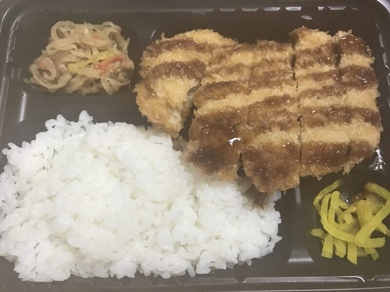 香川高松『ゆうちゃん弁当』とんかつ弁当も鶏のから揚げ弁当も３３０円！