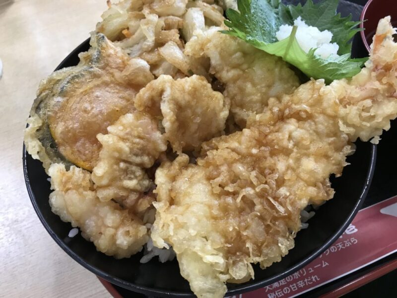 倉敷笹沖『こだわり天丼天壱』とり天と海老天のボリューム天丼ランチ！