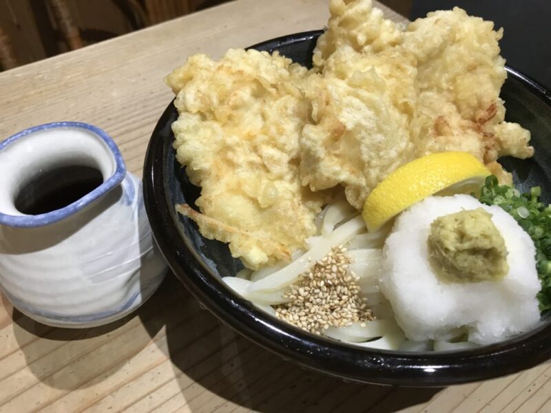 香川高松 麺むすび 揚げたてとり天ぶっかけうどんとカレーうどん