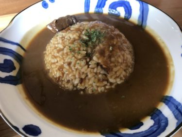 岡山関『カレーファクトリー莉楽(りらく)』朝食モーニングもカレーライス！