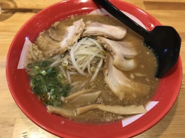 岡山本町『麺屋ブーブーモンスター』肉辛ラーメンとキムチ食べ放題！