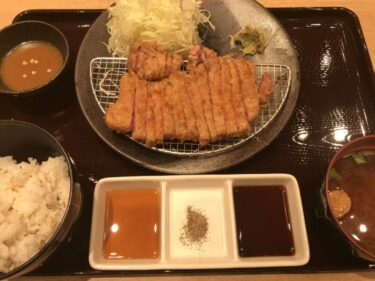 岡山駅でごはん食べるなら『さんすて岡山』焼肉に寿司にうどん何でもある！