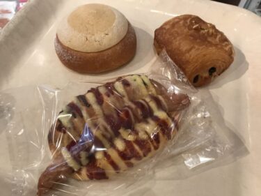 岡山高梁『パティスリーシャロン』クリームパンとチョコクロワッサン！