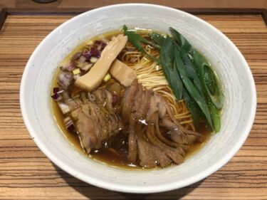 岡山中仙道『麺酒一照庵 晴天櫓』笠岡ラーメン生醤油と炙り鶏めしランチ！