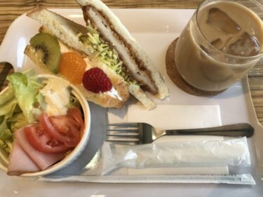 倉敷中島『コンセルボ』フルーツサンドイッチとカフェオレのモーニング！