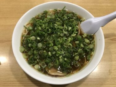 岡山田町『中華そば山冨士中央店』大盛りねぎ中華ラーメンといなり寿司！