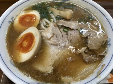 岡山中山下『元祖じゃんがららぁめん』ラーメンと鶏のから揚げ丼セット！