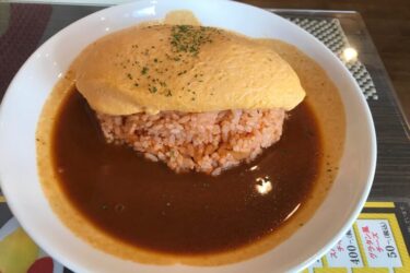 岡山柳町『オムライスの店おむや』デミグラスソースのたんぽぽオムライス！