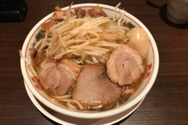 岡山幸町『ダントツラーメン岡山』二郎系の味玉ラーメン豚増し野菜２倍！