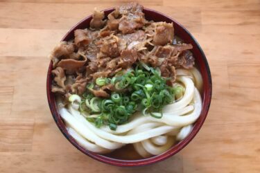 香川観音寺『讃岐麺処山岡』肉食男子の肉うどんと極太剛麺とろろぶっかけ！