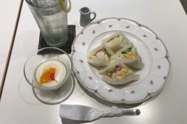 岡山駅近く『カフェフルリール』サンドイッチとレモネードのモーニング！