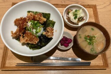 岡山一番街『chano-ma』お洒落カフェのとりめしでご飯と豚汁食べ放題！