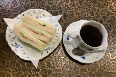 岡山田町『カフェロード』分煙の喫茶店でハムサンドイッチモーニング！
