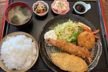 倉敷駅前『カフェバー紬』ミックスフライ定食ランチと完熟バナナミルク！