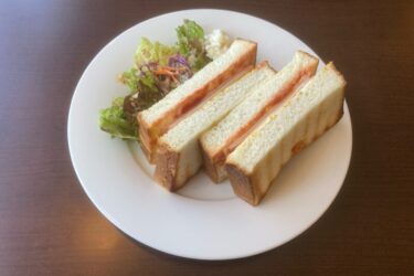岡山市野田『トモカフェ』ハムチーズサンドイッチとモーニングコーヒー！