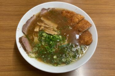 岡山市『中華そば浅月』トンカツとラーメンのミシュラン獲得カツそば！