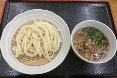 香川善通寺『讃岐うどん麺賊』冷たい麺と熱い肉汁のつけ肉うどん！