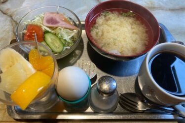 倉敷市玉島『軽食喫茶ミッシェル』味噌汁とフルーツの朝食モーニング！