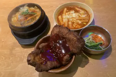 倉敷駅前『韓国料理シクタン』チーズトッポギと海鮮スンドゥブでマッコリ！