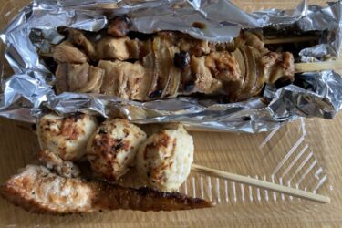 倉敷水江『むげんだるま』国産鶏肉のネギマとつくねの焼鳥テイクアウト！