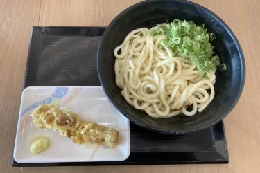 マリンピア神戸『讃岐うどん 香の川製麺』ちくわ天ぶっかけうどん３玉！