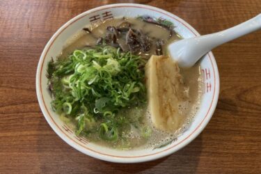 岡山野田屋町『麺屋 咲』デカ過ぎる角煮の豚骨ラーメンで替玉ランチ！