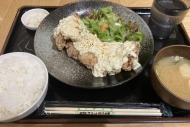 岡山駅前『フリット！グリルと！』サイ食堂のチキン南蛮定食ランチ！